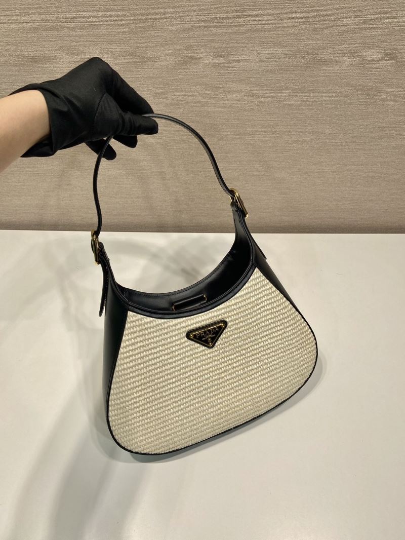 Pra*a cleo bags